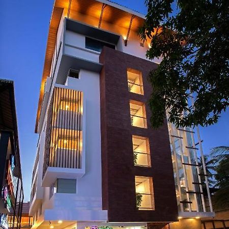 Harivaram Yuga Guruvayur Exterior photo